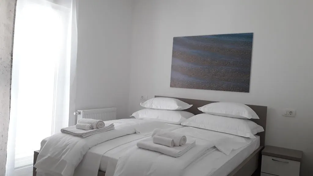 Villa-Apartments Karmel Kastela